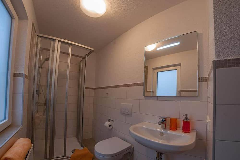 Hotel Zum Schwan - Appartement/Fewo, Dusche, Wc, 1 Schlafraum in Waldfischbach-Burgalben, Landkreis Südwestpfalz