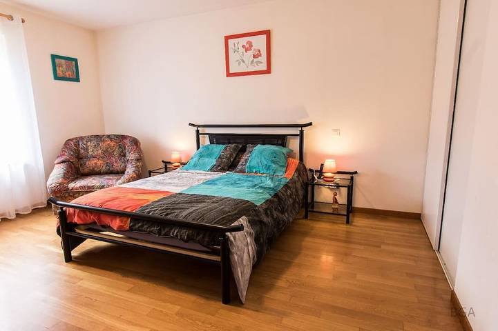 Gîte pour 6 personnes, avec piscine et terrasse à Brotte-lès-Ray