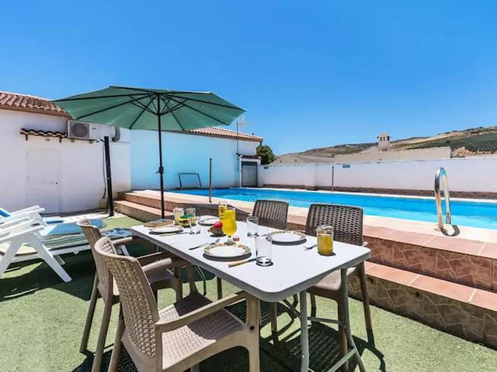 Chalet para 4 personas, con Terraza además de Jardín y Piscina en Alhama - 4