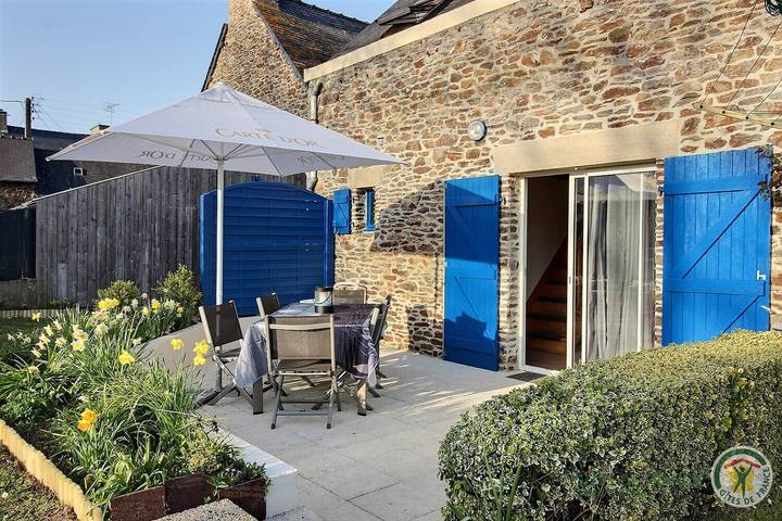 Gîte pour 4 personnes, avec Terrasse et Jardin à Pleslin-Trigavou