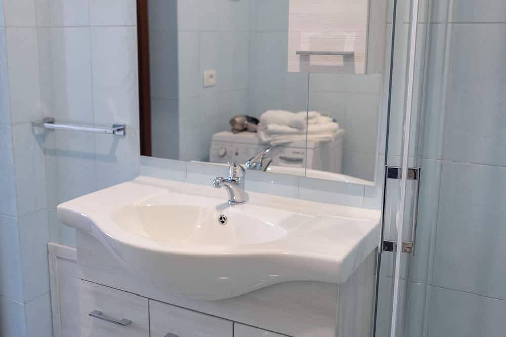 Appartamento intero, Intero appartamento con 2 camere da letto a 5 minuti dal mare in Vibo Marina, Provincia di Vibo Valentia