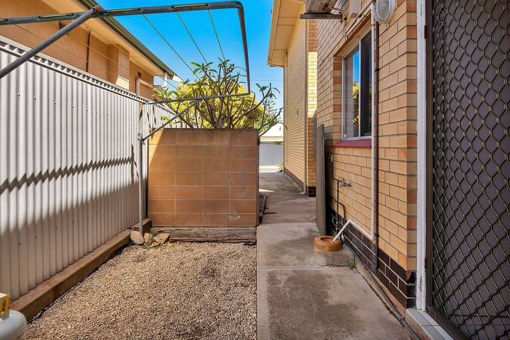 Holiday home for 4 people, with balcony in Adelaide