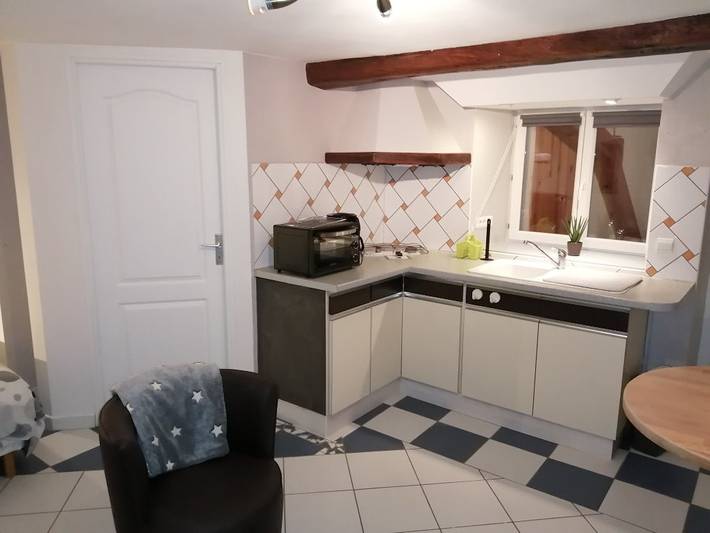 Gîte pour 2 personnes, avec terrasse, animaux acceptés dans le Jura - 3