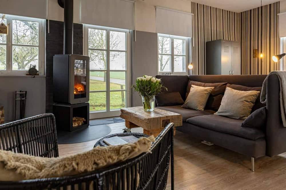 Loft Design - Wärmekabine, umzäunter Garten, Kamin in Blaufelden, Hohenlohe