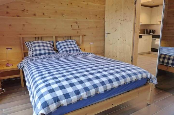 Hütte für 3 Personen, mit Balkon in Kandersteg - 2