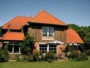 Ferienwohnung für 3 Personen, mit Balkon und Whirlpool in Dänschendorf