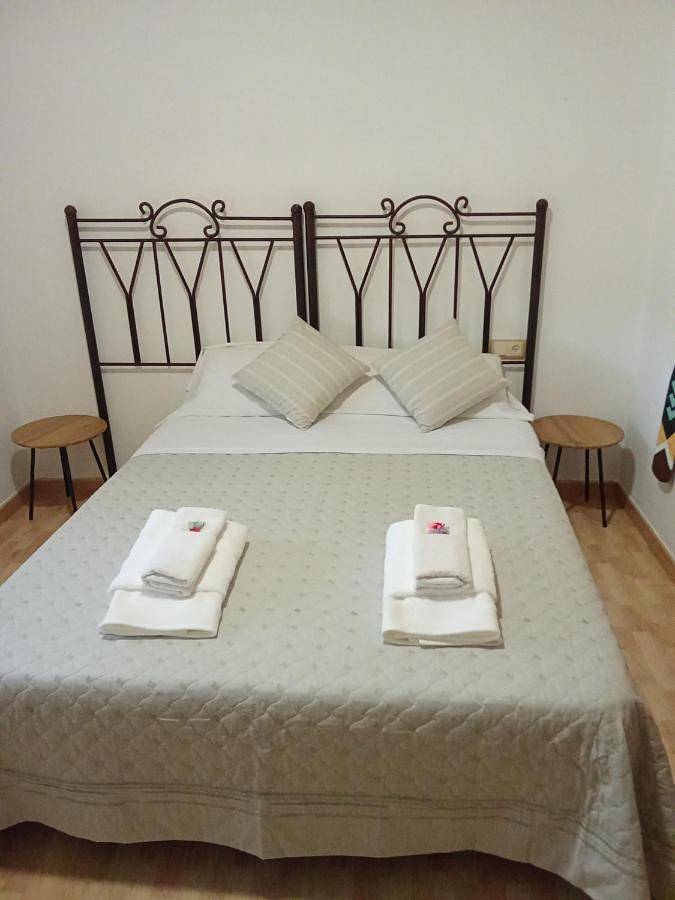 Casa rural para 8 personas, con Balcón y Terraza además de Jardín y Vistas en Parque natural de las Lagunas de Ruidera - 4