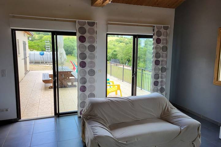 Location de vacances pour 8 personnes, avec Balcon et Jardin à Blars