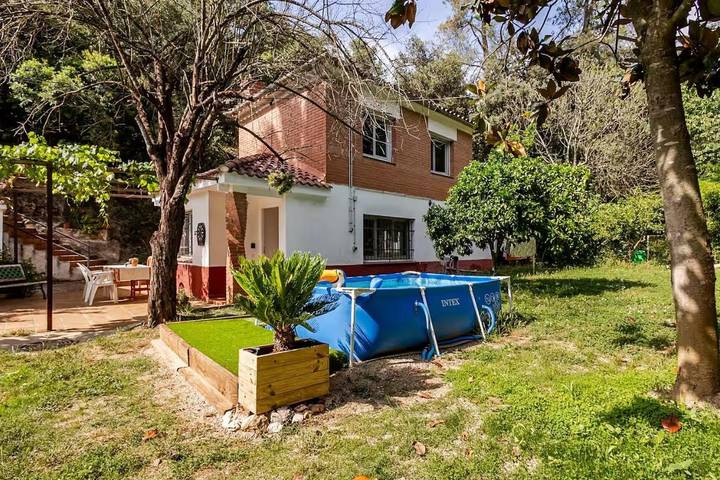 Casa de vacaciones para 4 personas, con jardín además de piscina y vistas - 1