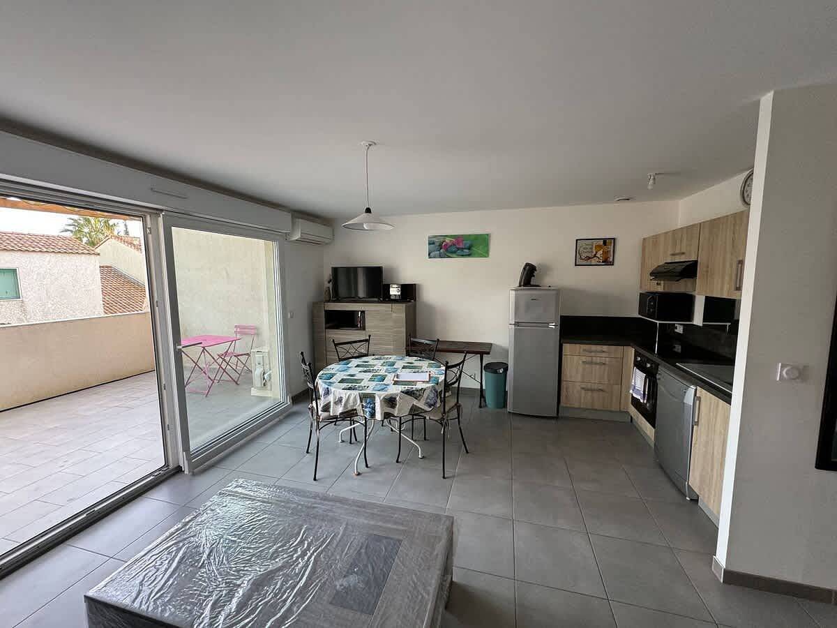 Spacious Duplex with Terrace in Valras-Plage, Côte méditerranéenne (France)