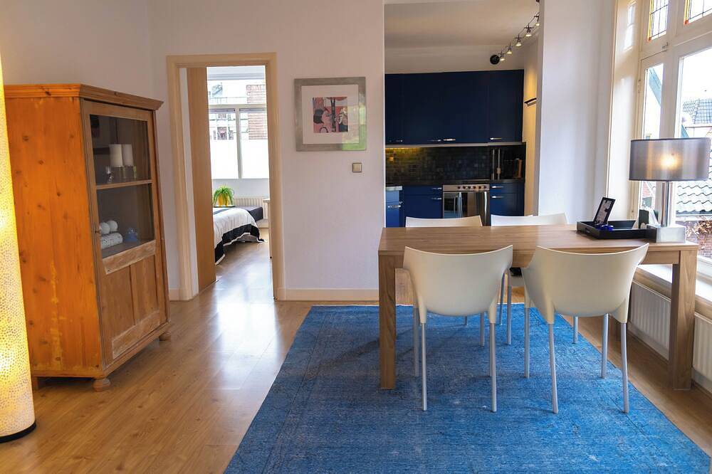 Geheel appartement, Verdronkenoord 57 - Midden in het hart van Alkmaar, jouw plek aan de gracht in Nederlandse Noordzeekust