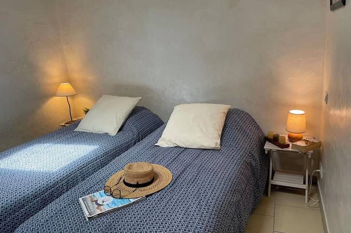 Gîte pour 4 personnes, avec balcon, animaux acceptés dans Plage de Saint Cyprien (Lecci) - 2