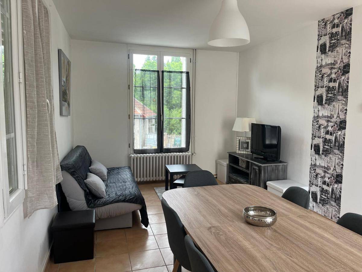 Three-Bedroom House in Valençay, Vallée de la Loire