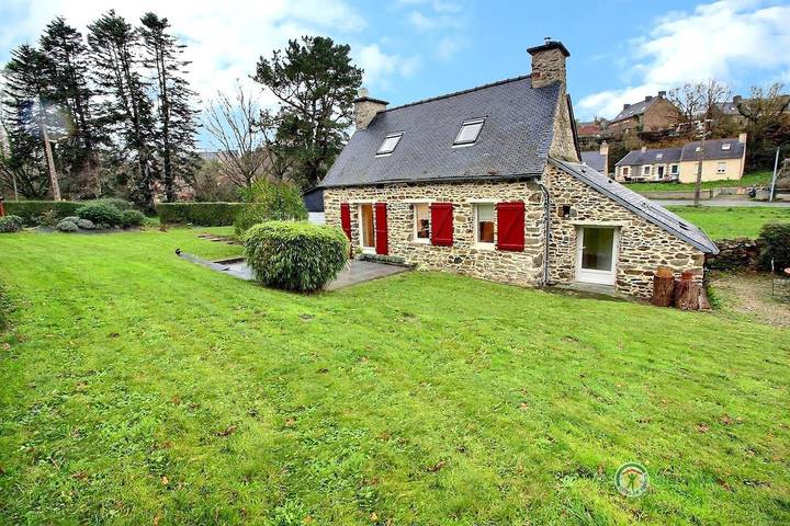 Gîte pour 4 personnes, avec terrasse et jardin, animaux acceptés