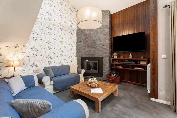 Chalet para 9 personas, con jacuzzi y jardín, Familias con niños en Provincia de Huesca - 2