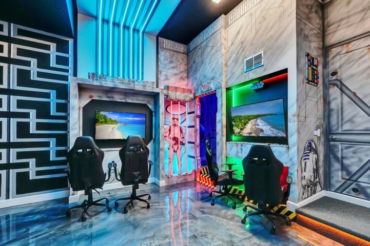 Chalet para 30 personas, con piscina para niños y piscina - 1