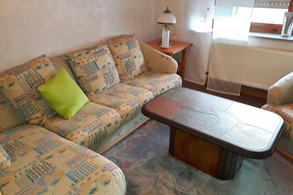 Ganze Wohnung, Zentral im Selbitztal gelegene 50 qm große Ferienwohnung in Selbitz, Landkreis Hof