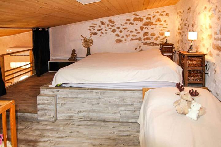 Location de vacances pour 3 personnes, avec jardin à Saint-Julien-du-Gua - 2