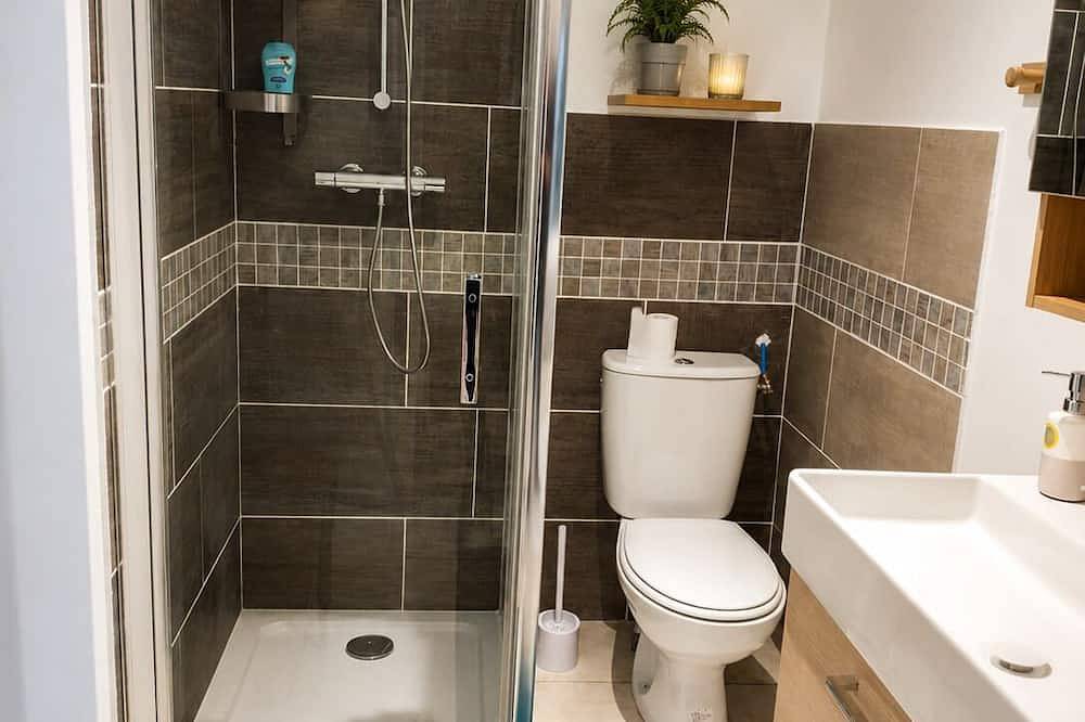 Appartement entier, Studio-Terrasse - Parking gratuit in Orléans, Vallée de la Loire