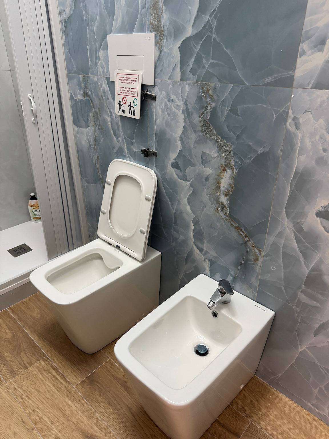 Home Joséphine - Caserta - Quadruple Room with Private Bathroom in Caserta, Caserta Province