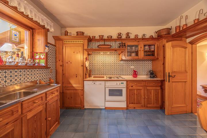 Apartamento entero, Casa Benedeta, confortevole e panoramica in Cortina d'Ampezzo y alrededores, Dolomiti Superski
