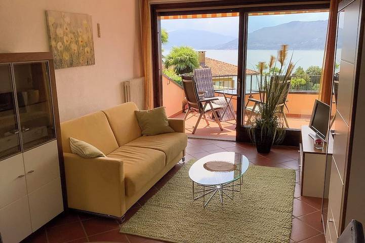 Ferienwohnung für 3 Personen, mit Balkon und Pool in Brezzo di Bedero - 4