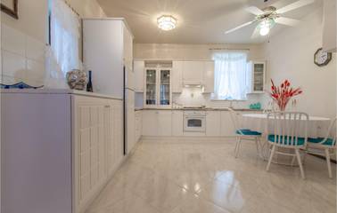 Vakantiehuis voor 12 Personen in Hrpelje - Kozina, Slovenië, Afbeelding 4