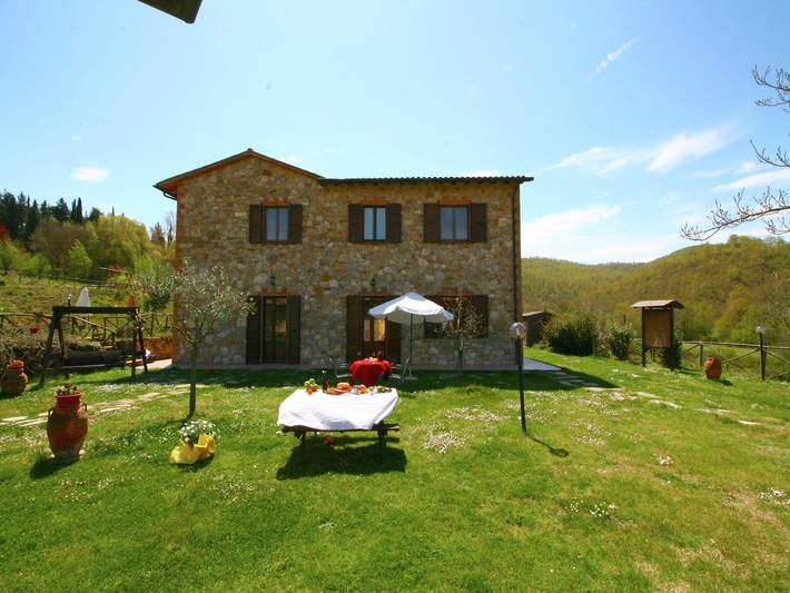 Casale vicino al Lago Trasimeno con piscina in Passignano sul Trasimeno, Lago Trasimeno