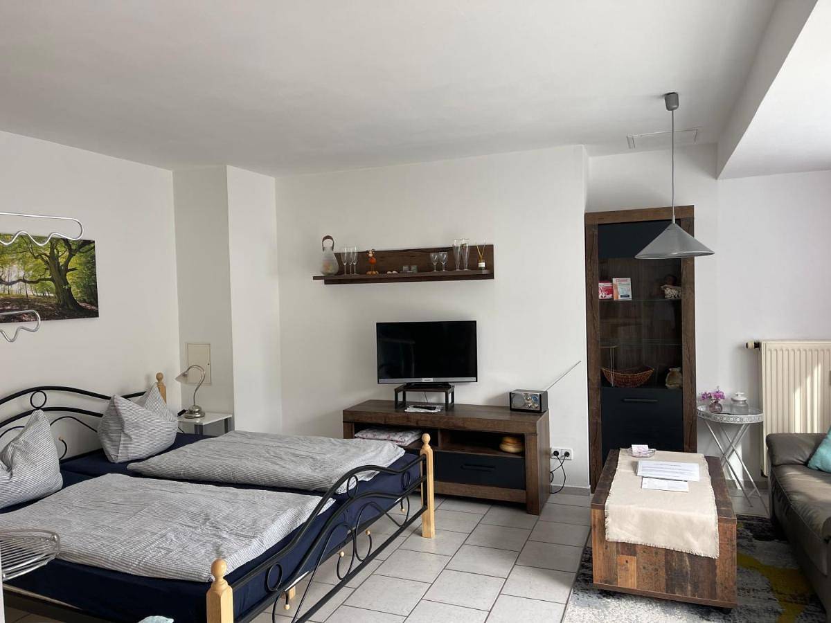 Ganze Wohnung, One-Bedroom Apartment in Naumburg, Saale-Unstrut