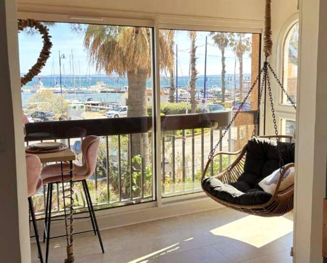 Gîte pour 4 personnes, avec vue et balcon dans Plage des Salins (Hyeres) - 3
