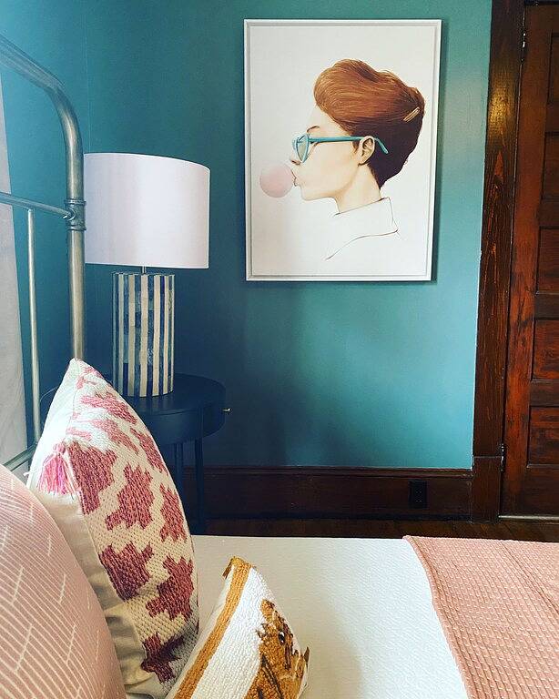 ✨️Family Friendly Getaway✨️Small or Large Groups Welcome - Eclectic Design Gem! in Johnson City, Blue Ridge Mountains