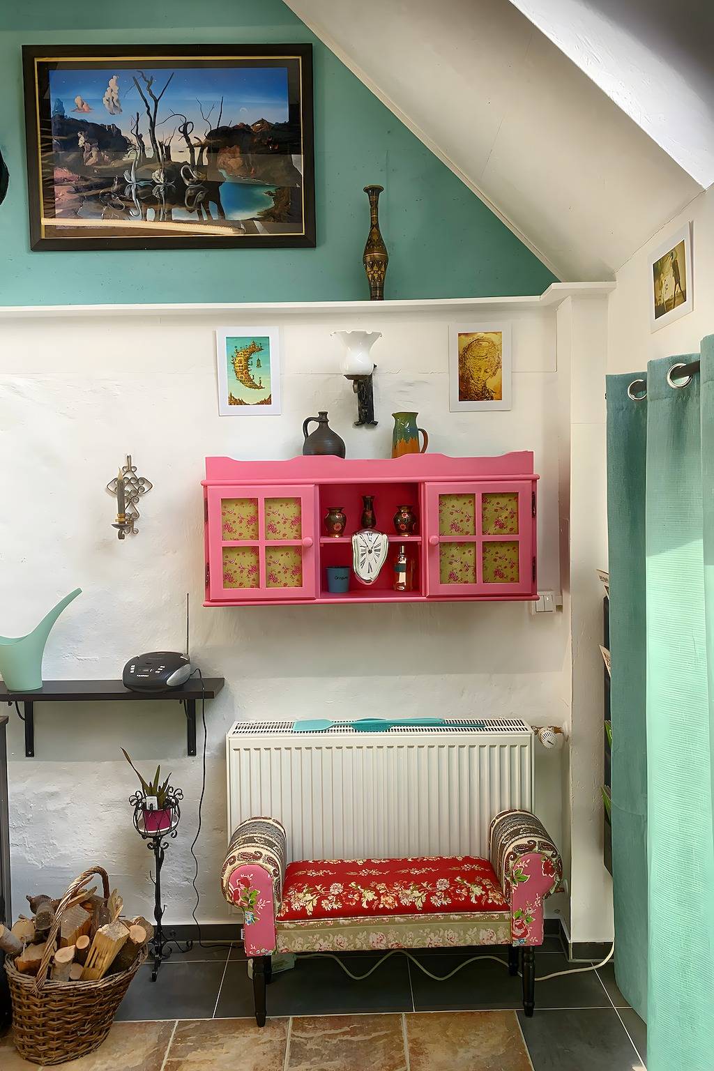 Ganze Wohnung, Künstleratelier Salvador Dalí mit privater Terrasse, Gemeinschaftsgarten und Wlan in Möllenbeck, Mecklenburg-Strelitz