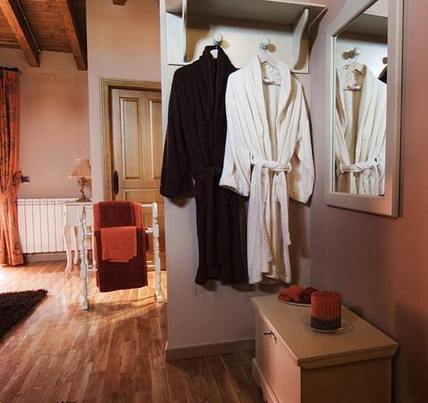 Casa de vacaciones para 2 personas, con Balcón y Jacuzzi además de Terraza y Sauna en Provincia de Ávila - 4