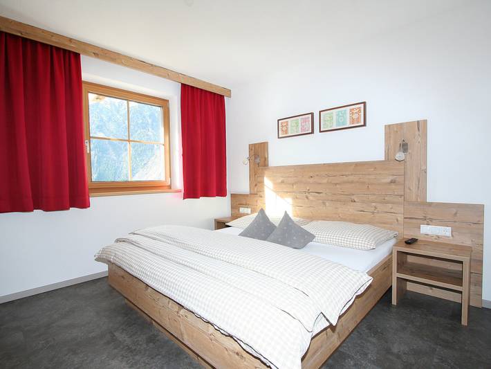 Ferienwohnung für 4 Personen, mit Terrasse und Garten sowie Ausblick in Längenfeld - 4
