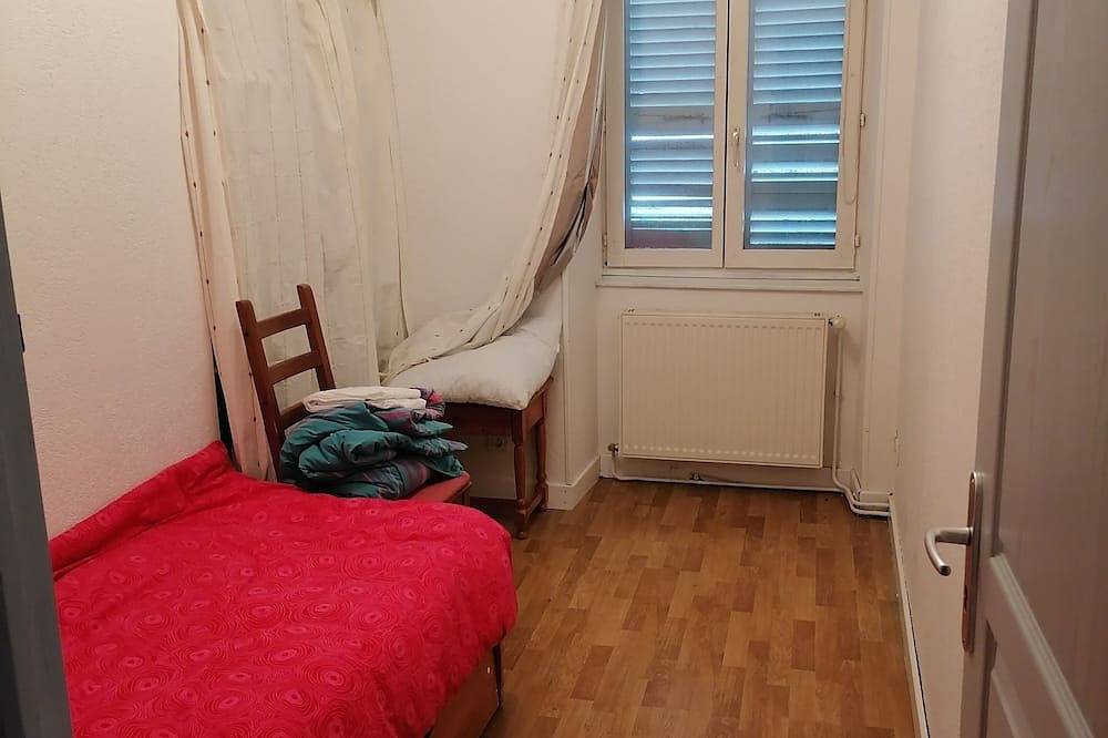 Apartamento entero, Large, simple and practical mountain apartment  in Morez, Parc naturel régional du Haut-Jura