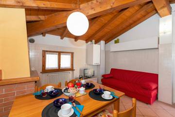 Apartment for 5 People in Comune di San Siro, Lake Como, Photo 3
