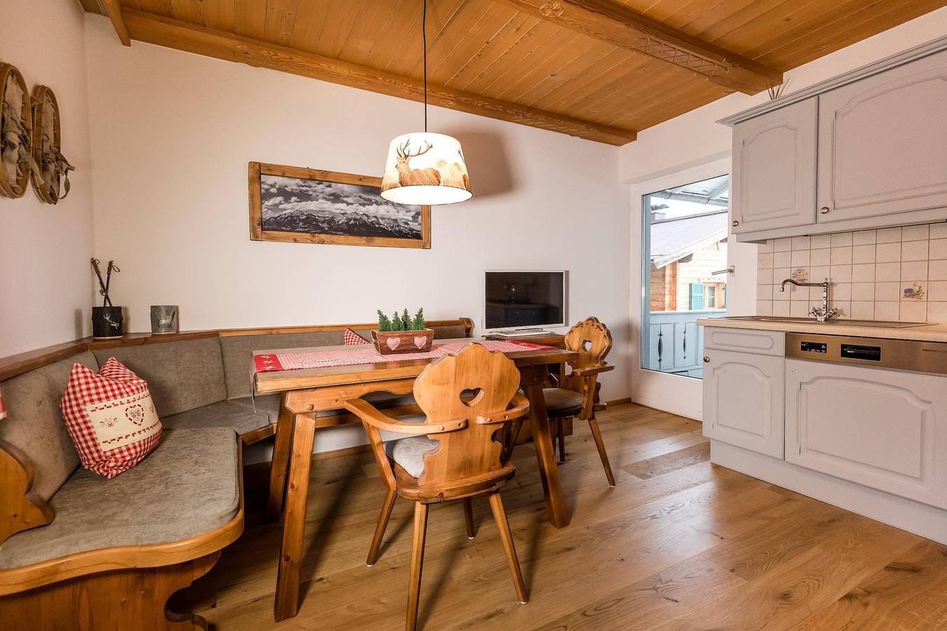 Ganze Ferienwohnung, Apartment/2 Schlafräume,Balkon mit Kaiserblick in Ellmau - SkiWelt, Ellmau