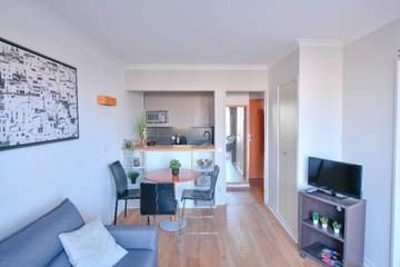 Vacation Rental for 4 Guests in Paris, Ile de France, Picture 4