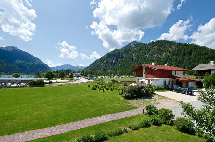 Apartamento de vacaciones para 6 personas, con sauna y vistas al lago además de jardín y vistas - 1