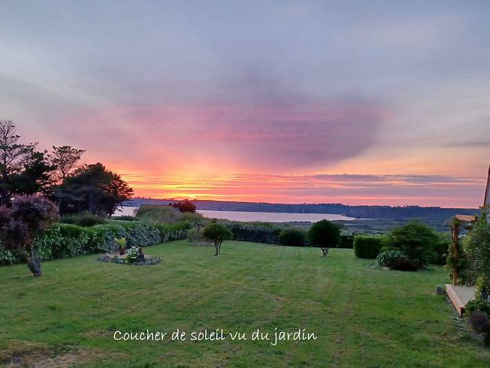Gîte pour 9 personnes, avec jardin et terrasse, animaux acceptés à Crozon - 2