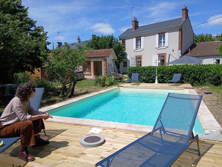 Maison de vacances pour 2 personnes, avec Terrasse et Jacuzzi ainsi que Jardin et Piscine à Blois