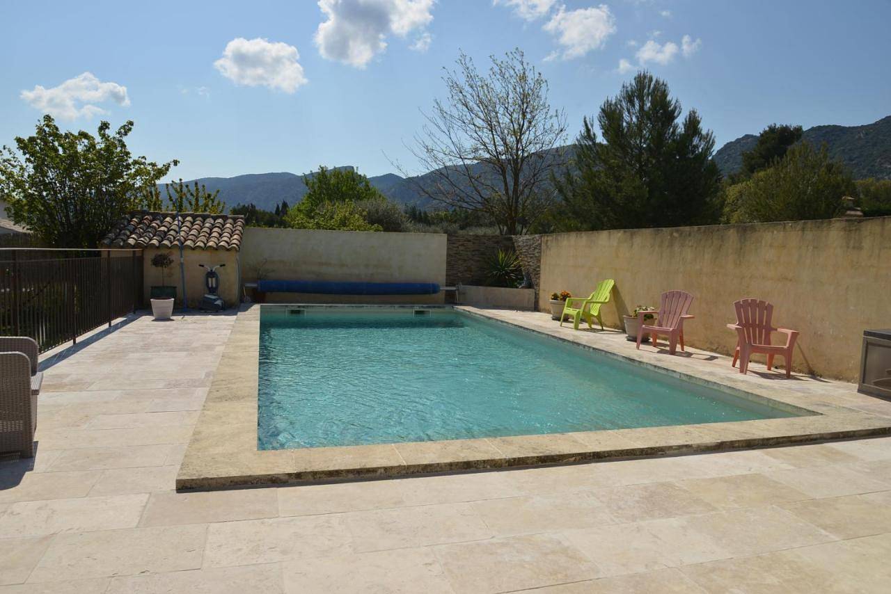 Double Room with Mountain View in Maubec, Parc naturel régional du Luberon