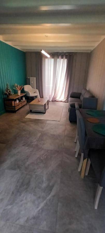 Appartement entier, One-Bedroom Apartment in Marnaz, Région de Bonneville