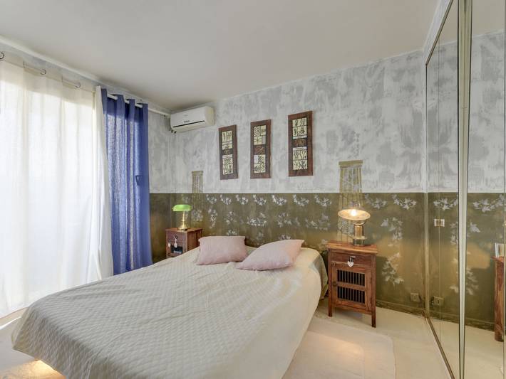 Ferienwohnung für 3 Personen, mit Terrasse und Ausblick in Cogolin - 3