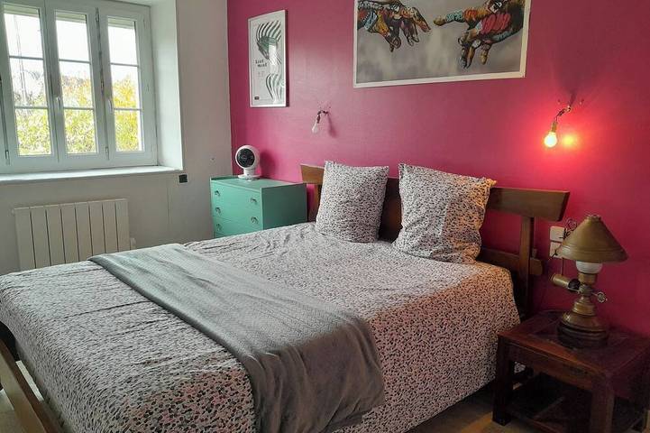 Location de vacances pour 7 personnes, avec terrasse et jardin dans Vatan