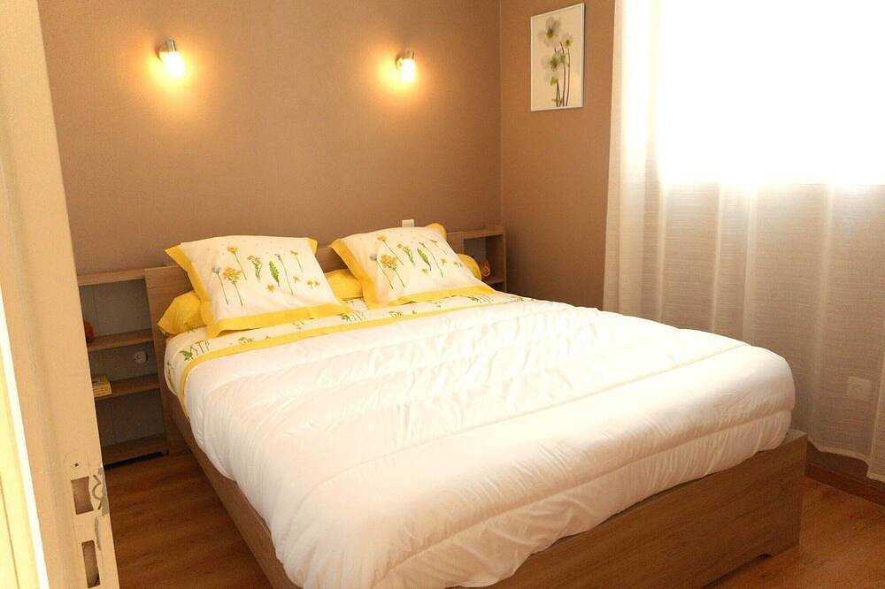 In Vichy, charming town house 50m from the parks and the Allier in Vichy, Vichy region