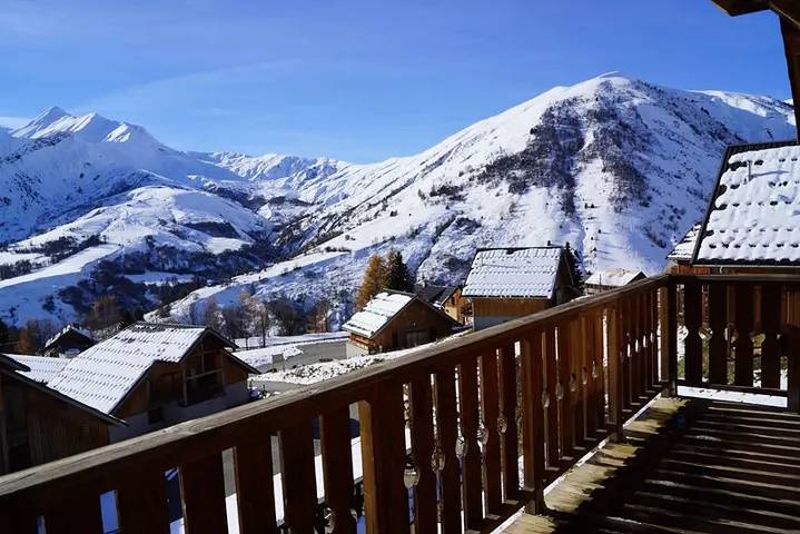 Chalet pour 10 personnes, avec vue ainsi que terrasse et piscine à Saint-Jean-d'Arves - 2
