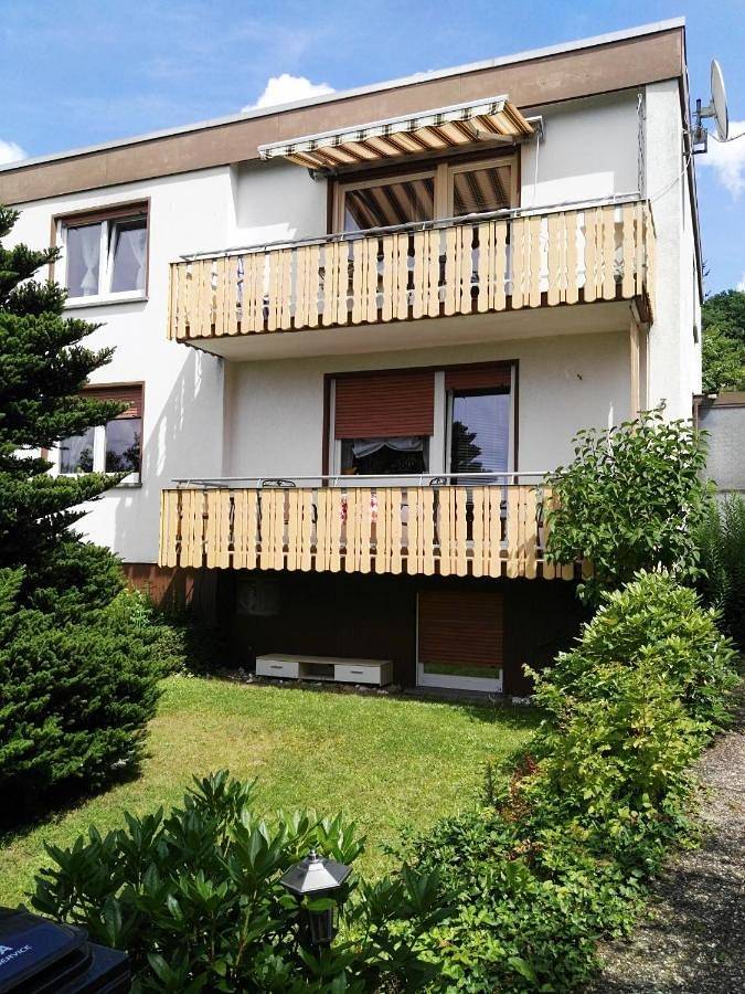 Ferienwohnung für 5 Personen, mit Balkon und Terrasse sowie Garten und Ausblick in Fulda