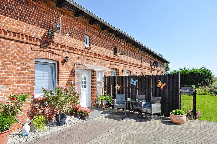 Ferienwohnung für 3 Personen, mit Terrasse in Schloen-Dratow