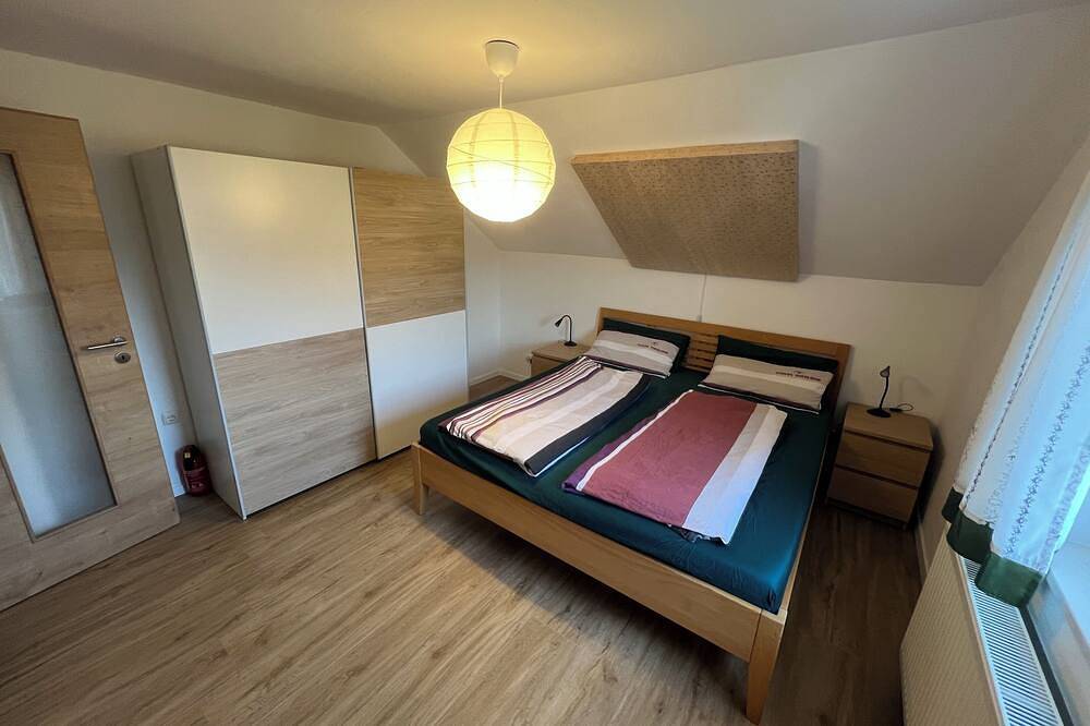 Ganze Wohnung, Gemütliche Ferienwohnung am Bayerischen Wald – ideal für Paare & kleine Familien in Neukirchen (Niederbayern), Ostbayern
